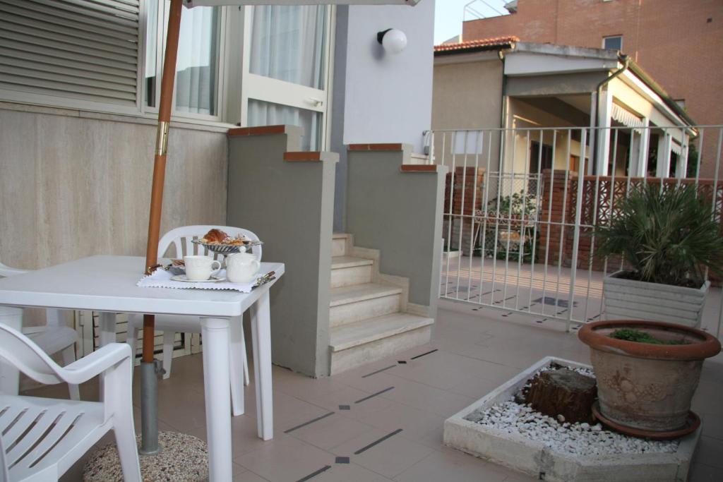 Balkón nebo terasa v ubytování Residence I Due Pini