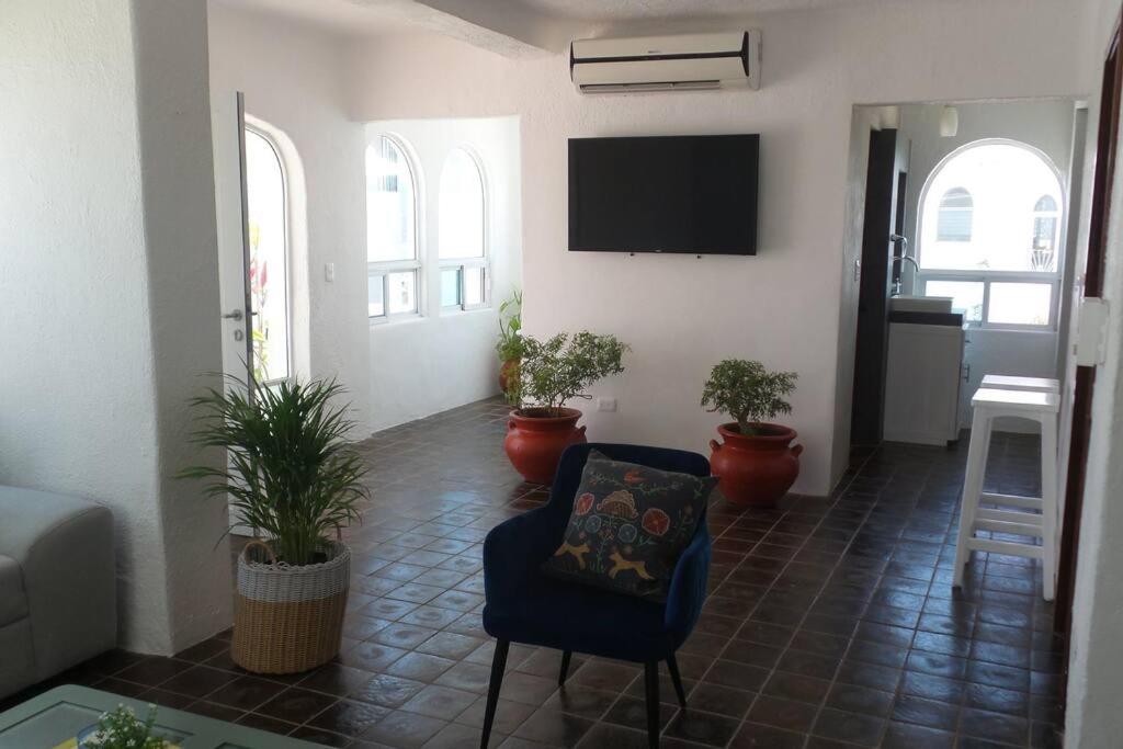 TV a/nebo společenská místnost v ubytování Manzanillo-Private Pool - Ocean Views