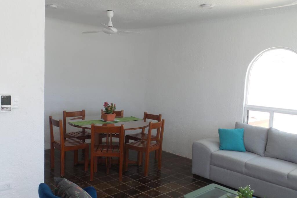 Posezení v ubytování Manzanillo-Private Pool - Ocean Views