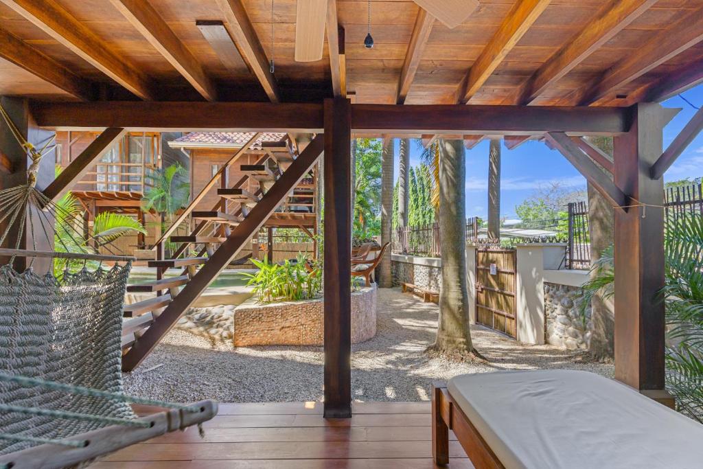 Балкон или терраса в The Beach Bungalows Tamarindo- Adults Only