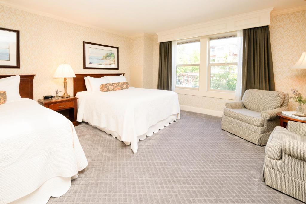 Fairhaven Village Inn photo