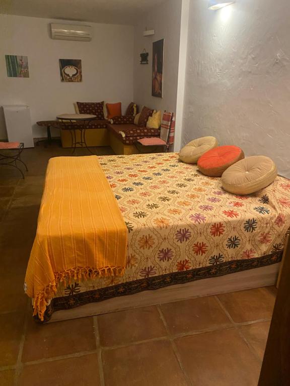 Postel nebo postele na pokoji v ubytování Cuarto encantador rústico