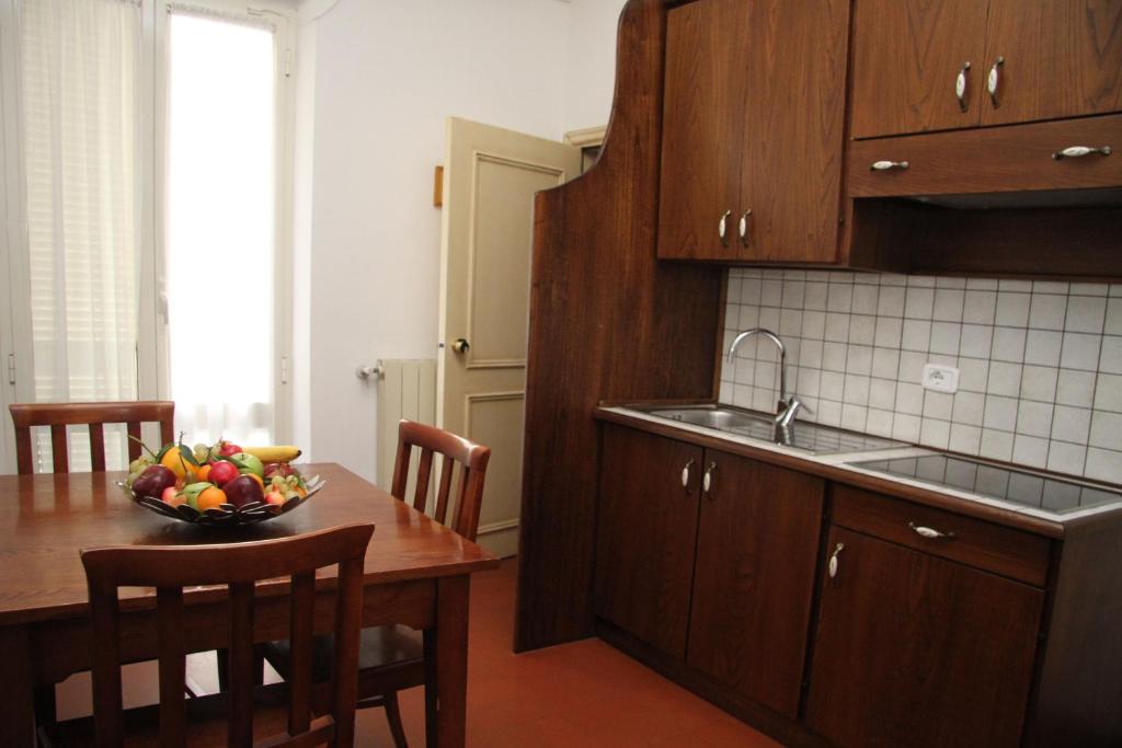 Kuchyň nebo kuchyňský kout v ubytování Residence I Due Pini