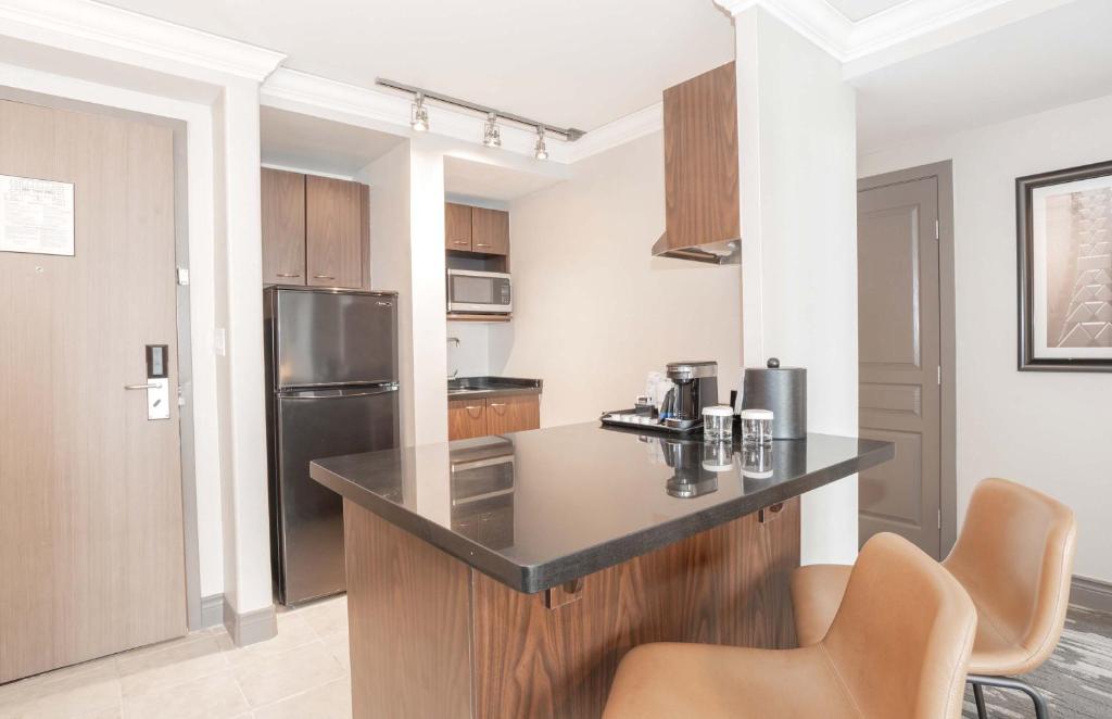 Sandman Signature Toronto Airport Hotel - Resim 44