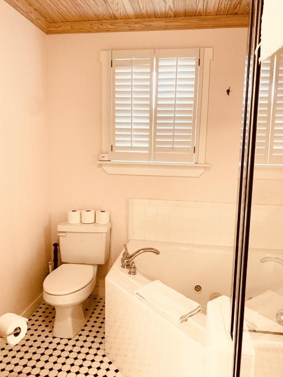 Bagno di Emigrant's Inn