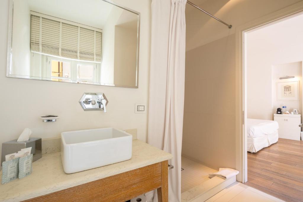 Koupelna v ubytování Hall Suites