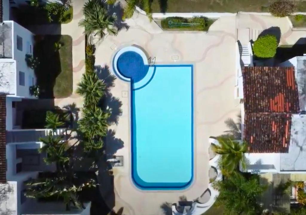 Bazén v ubytování Hermosa Casa de 3 pisos nebo v jeho okolí