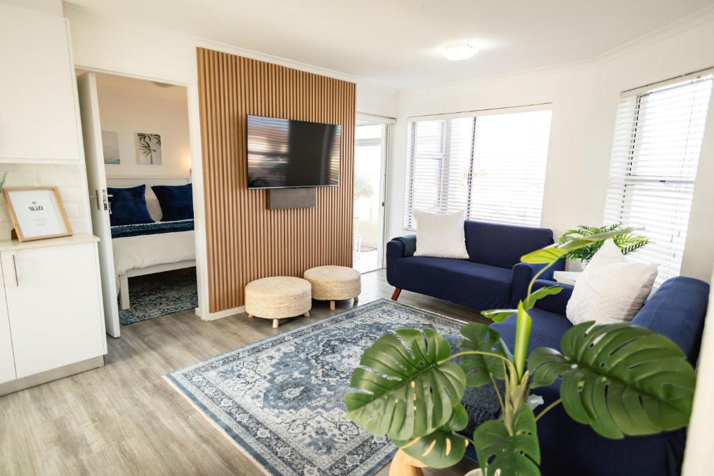 Image showcasing Coastal Living, Hermanus (updated prices 2026)