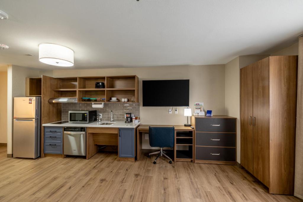 Candlewood Suites Wichita Northwest, an IHG Hotel - Studio Suite