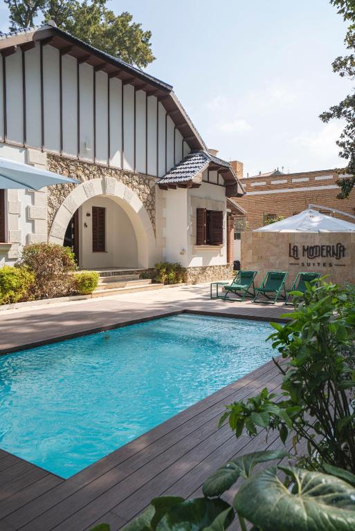 La Moderna Suites - Resim 1