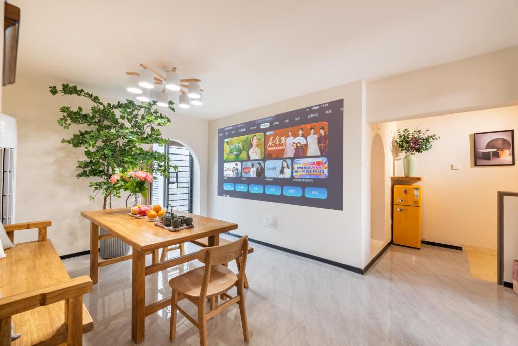 Guangzhou He She Art Apartment - Superior Appartement Met Balkon