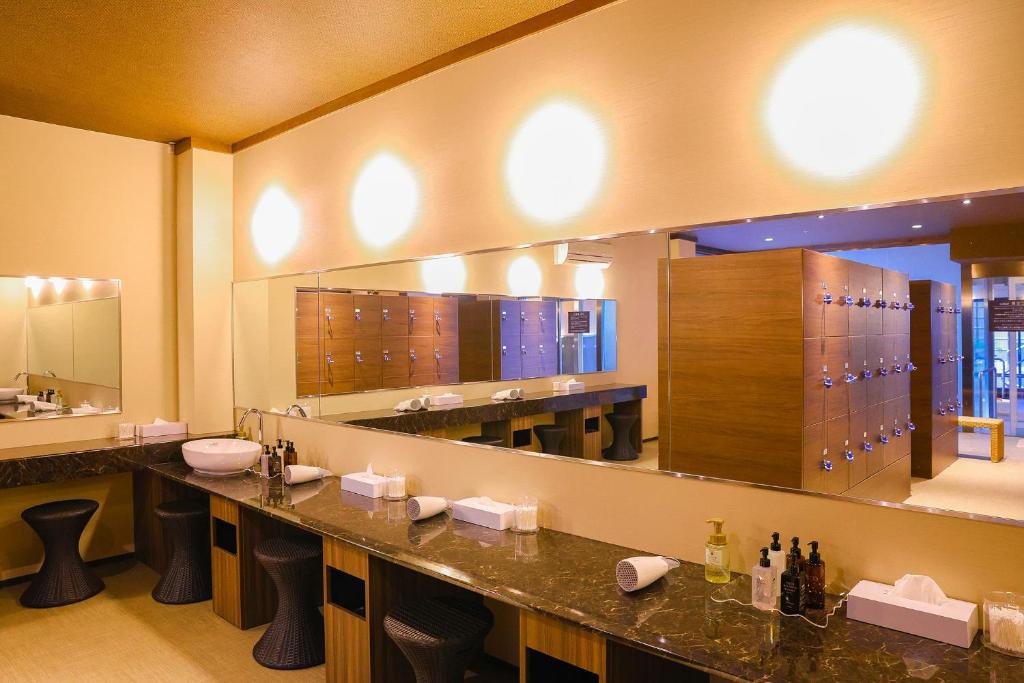 Koupelna v ubytování Ooedo Onsen Monogatari Premium Atami