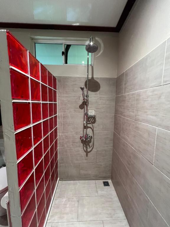 A bathroom at Rupe Rupe Lodge