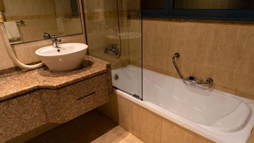 Koupelna v ubytování BOONMAX Hotel