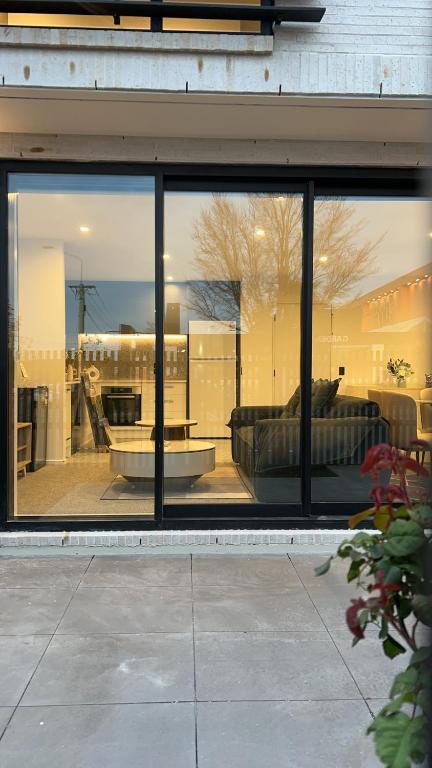 Fotografie z fotogalerie ubytování CBD Contemporary Comfort Townhouse 2 Bed 2Bath v Christchurchu