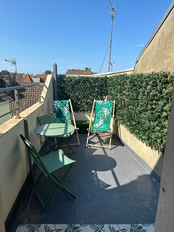 Balkón alebo terasa v ubytovaní Douc’Heurt vue mer