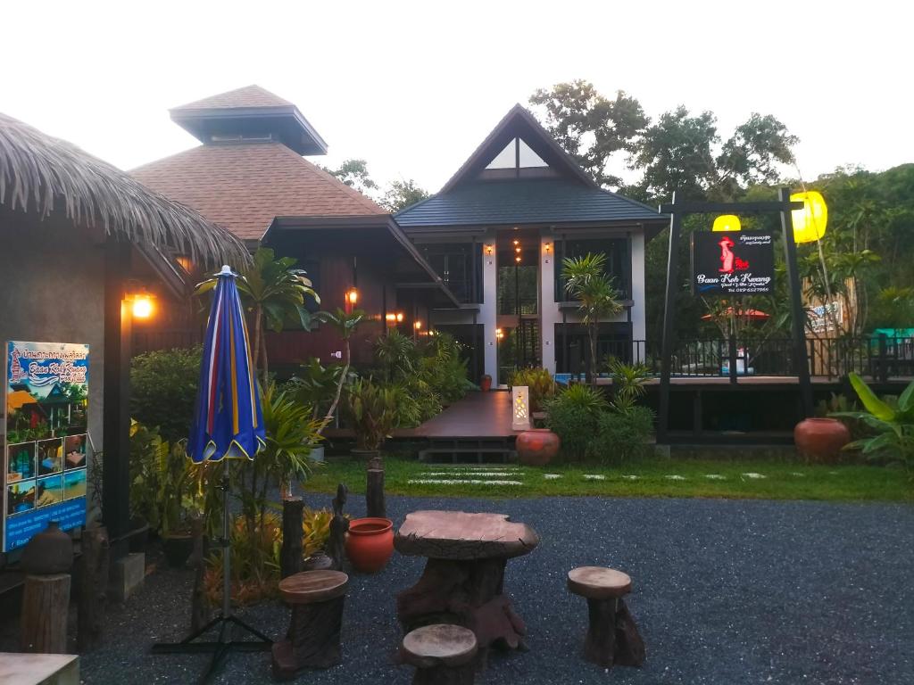 Zahrada ubytování Baan Koh Kwang Pool Villa Krabi