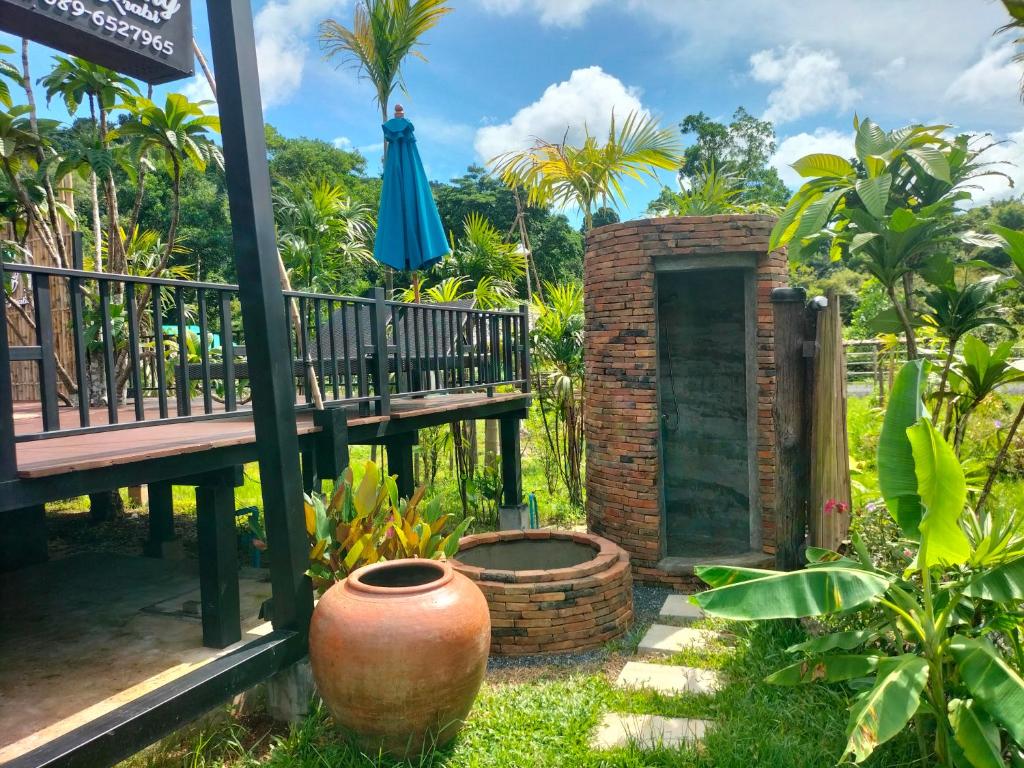 Zahrada ubytování Baan Koh Kwang Pool Villa Krabi