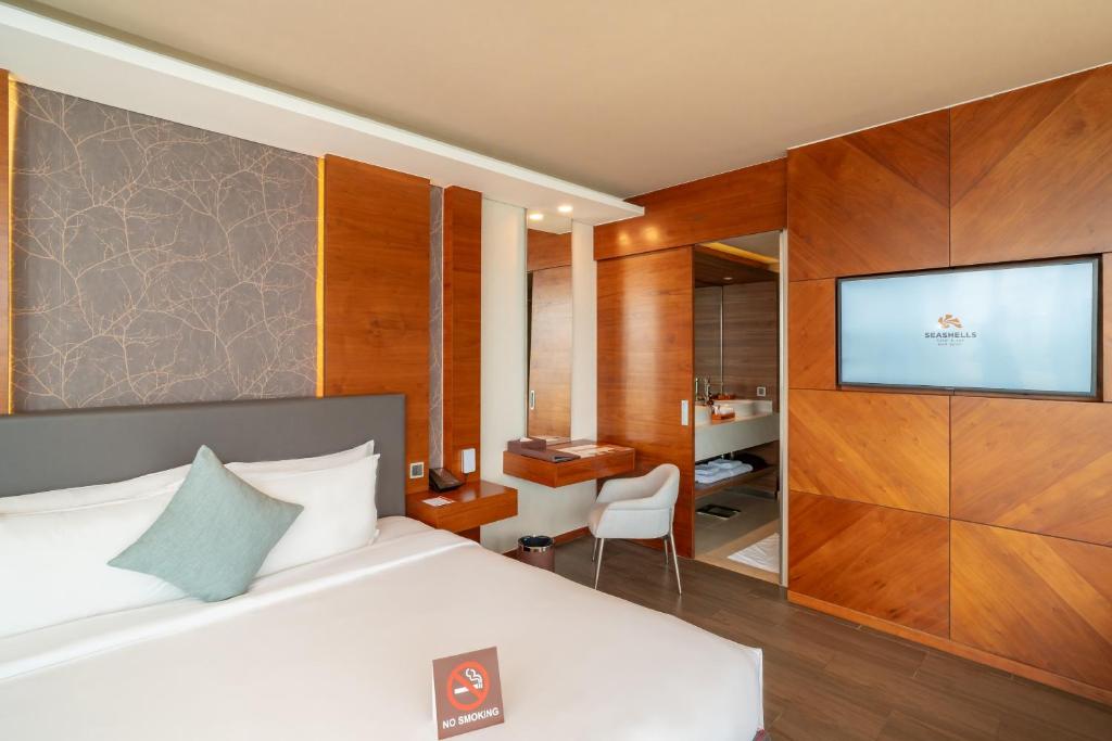 Suite Phu Quoc Với 1 Lần Mát-xa Toàn Thân (40 Phút) Cho 4 Khách