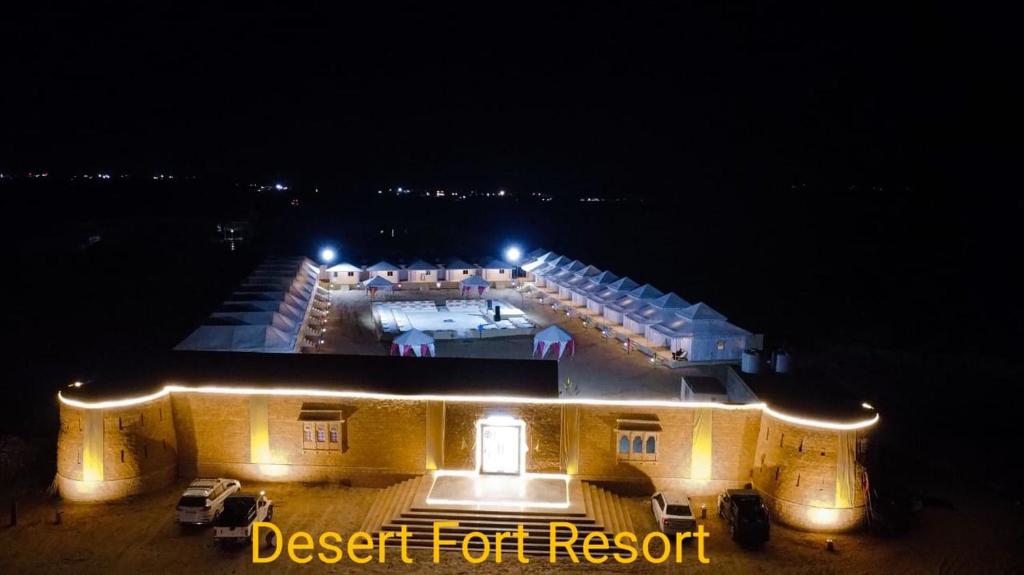 Fotografie z fotogalerie ubytování Desert Fort Resort v destinaci Sām