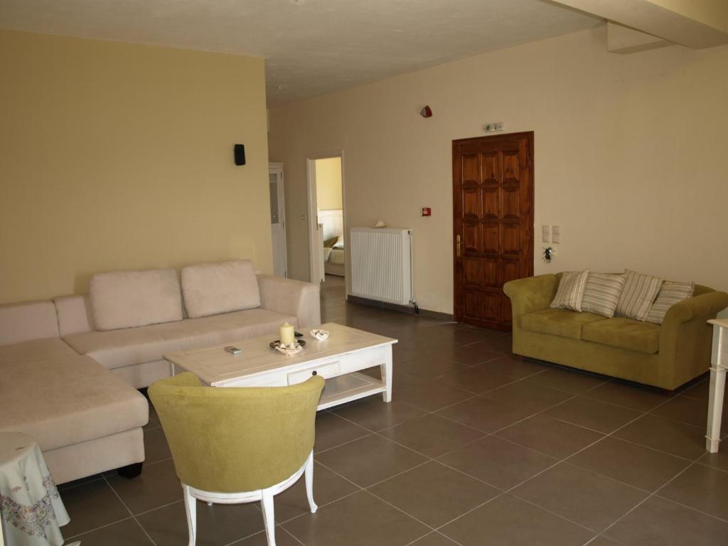 Posezení v ubytování Porto Mani Suites