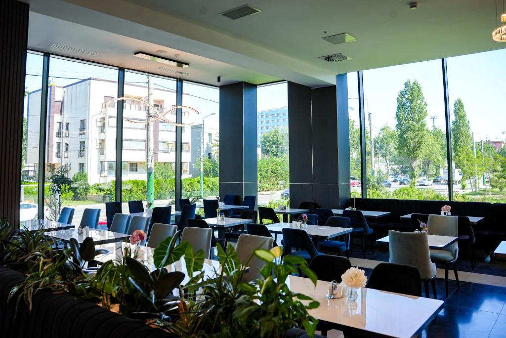 Restaurace v ubytování Panoramic Mamaia Hotel