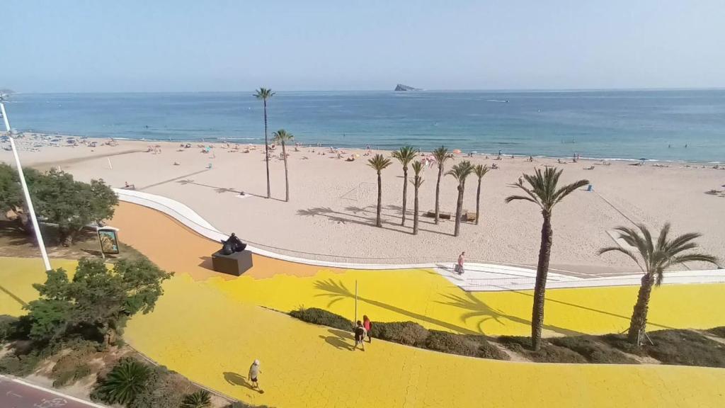 APARTAMENTO ACAPULCO LUXE PISO 3 EN 1A LINEA PLAYA PONIENTE BENIDORM TOP VISTAS AL MAR ESPECTACULARES y DE LUXE CON ACCESO A PISCINA Y GARAJE PRIVADO