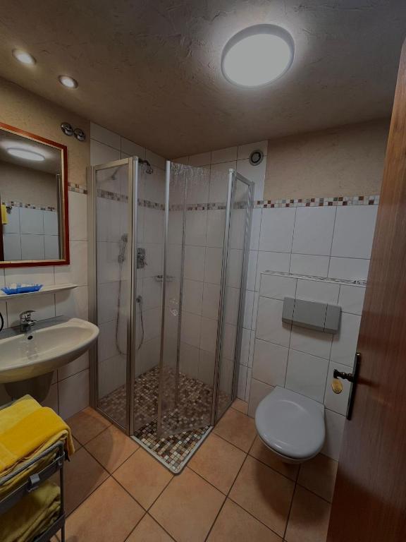 Koupelna v ubytování Hotel Rebstock