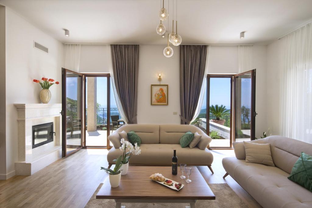 Posezení v ubytování Luxury Villa Flower