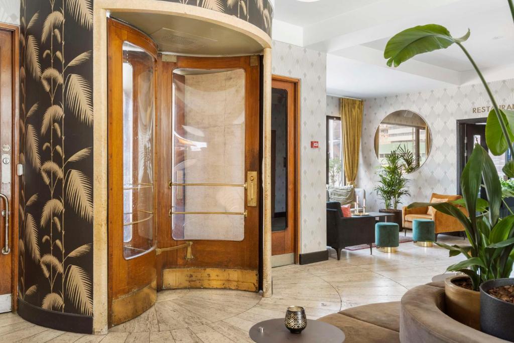 Hotel Astoria, Best Western Signature Collection - Resim 7