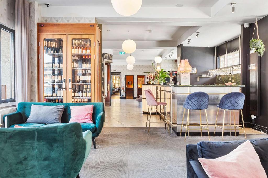 Hotel Astoria, Best Western Signature Collection - Resim 3