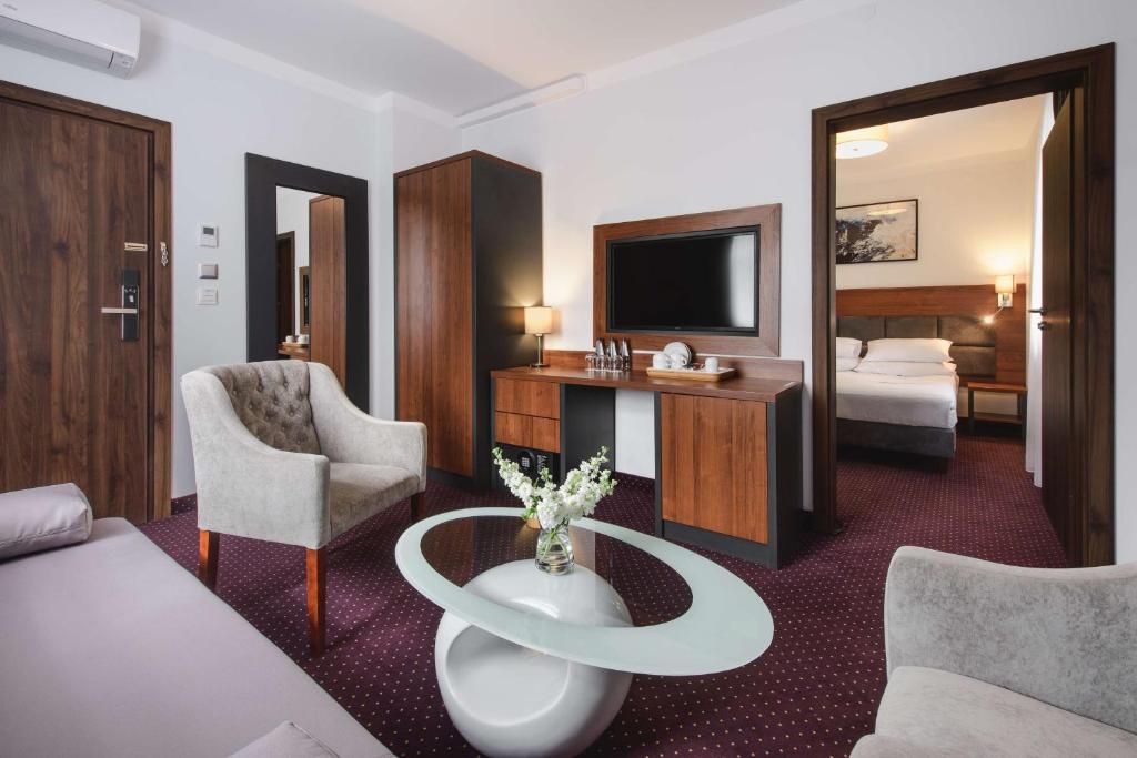 TV/Unterhaltungsangebot in der Unterkunft Best Western Plus Hotel Olsztyn Old Town