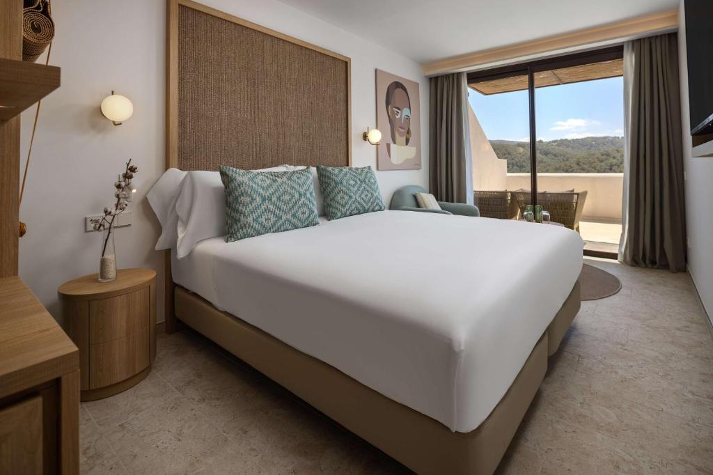 Cala San Miguel Hotel Ibiza, Curio Collection by Hilton, Adults only - Room King Superior Con Vista Al Mar