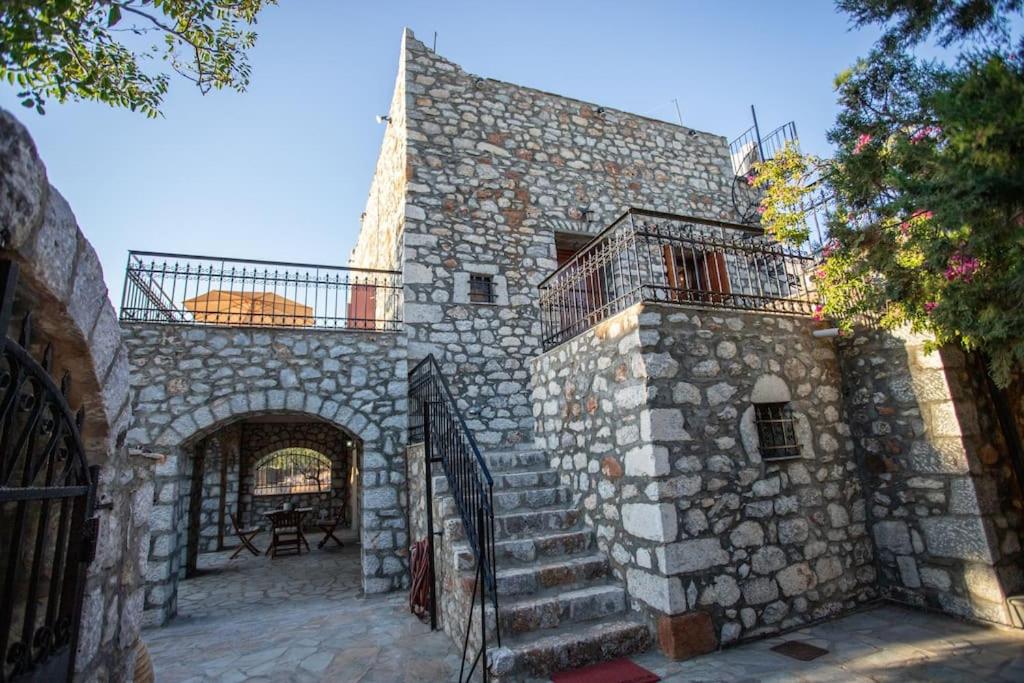 Fotografie z fotogalerie ubytování Kitta Towerhouse v destinaci Koíta
