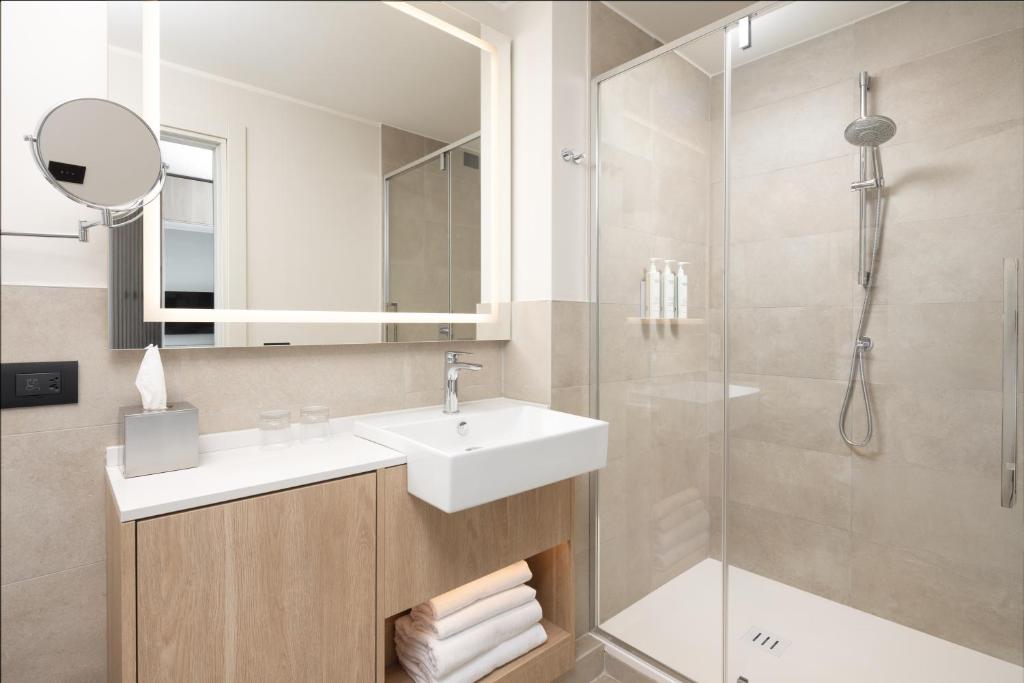 Ванная комната в Courtyard by Marriott Milano Linate