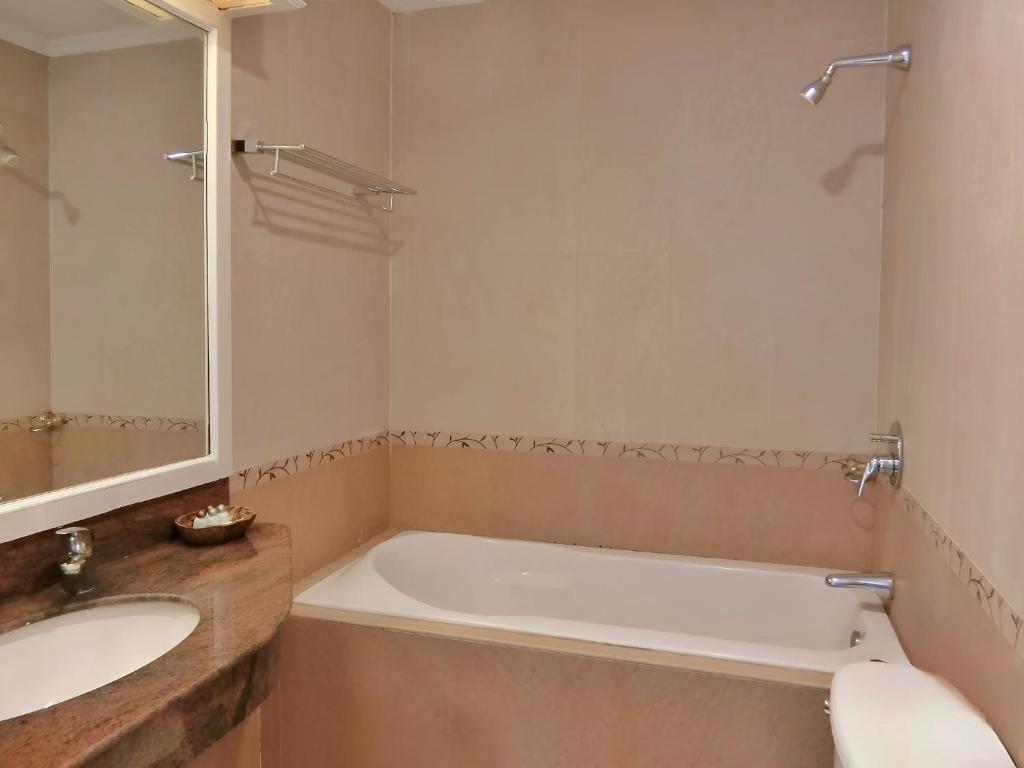 Sira Boutique, Patong - Resim 37