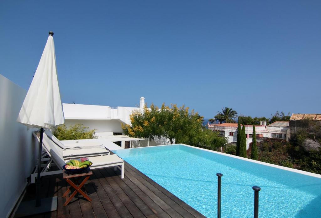 Bazén v ubytování Casa La Breña La Palma nebo v jeho okolí