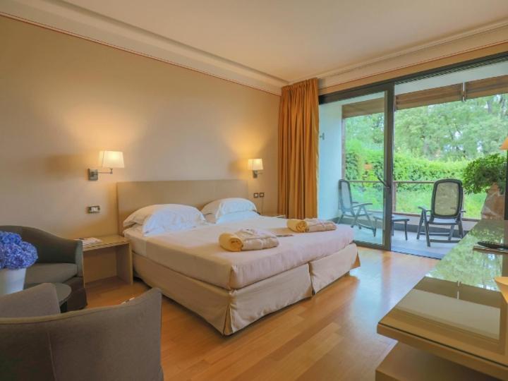 Posedenie v ubytovaní Hotel Acquaviva Del Garda