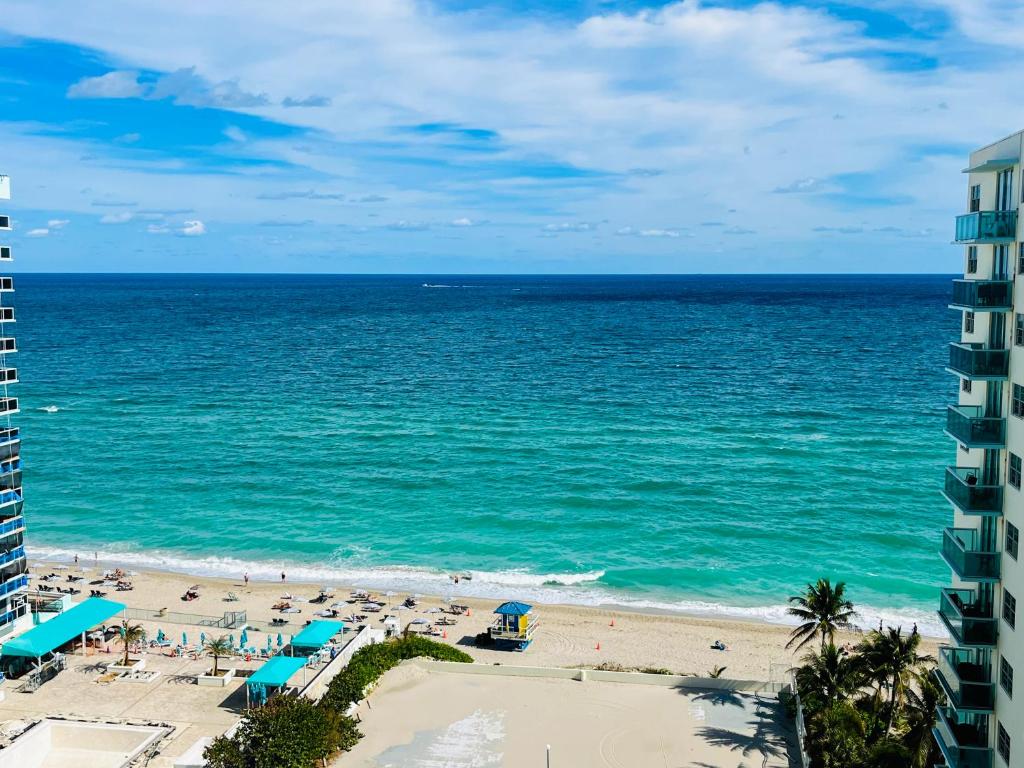 The Tides on Miami Hollywood Ocean View Apartments 1B - Familienzimmer Mit Seitlichem Meerblick