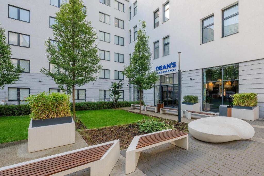 Dean's Home Budapest - Resim 12