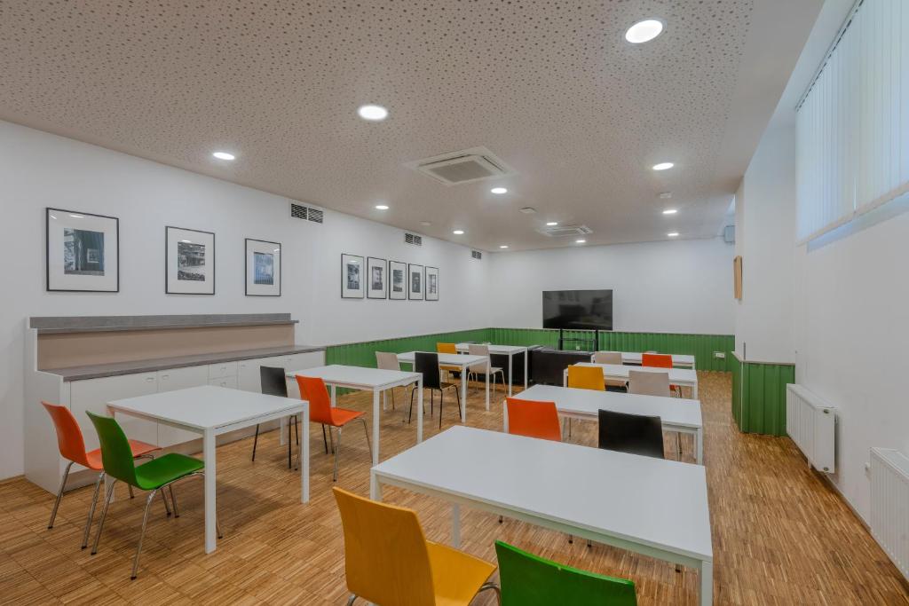 Dean's Home Budapest - Resim 29