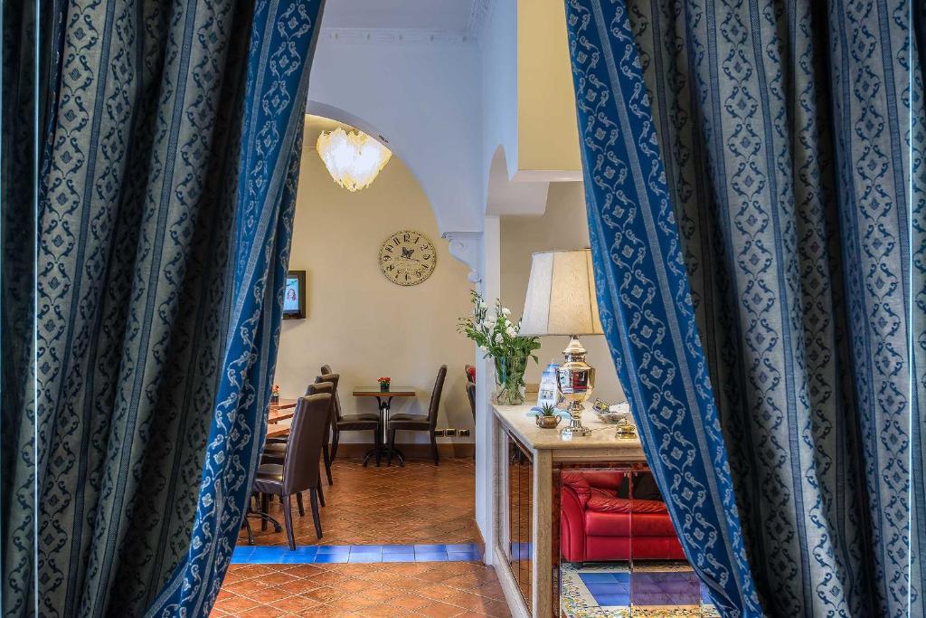 Hotel Caracciolo - Resim 21