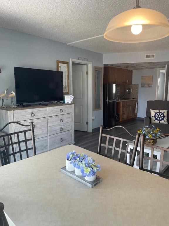 Acacia Beachfront Resort - Superior Suite