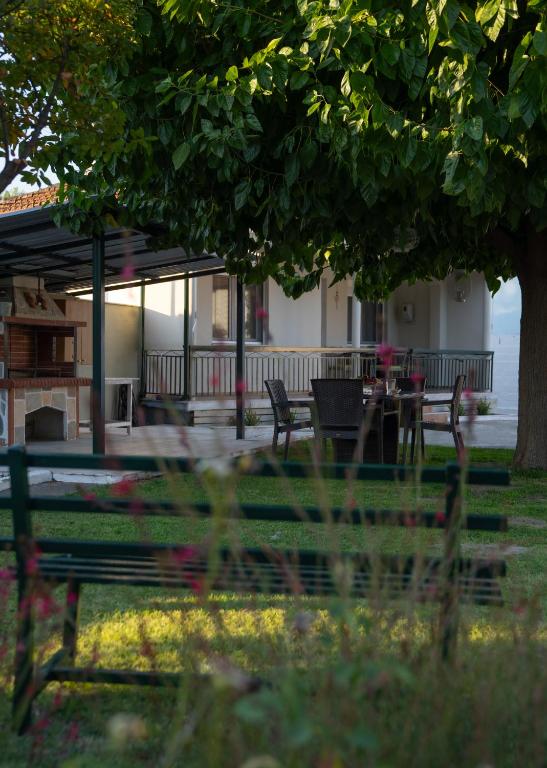 Zahrada ubytování Roots House Pozar