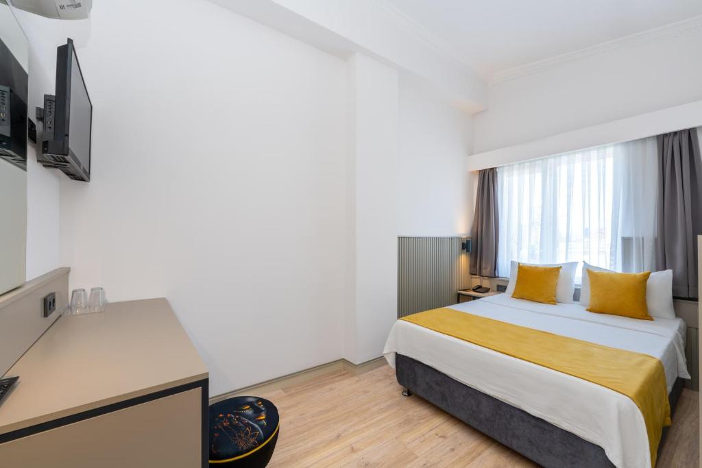 Lemon Hotel - Budget Double Room