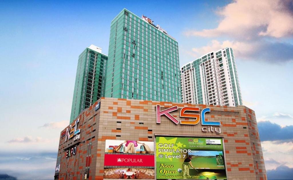 Tòa nhà nơi căn hộ tọa lạc
