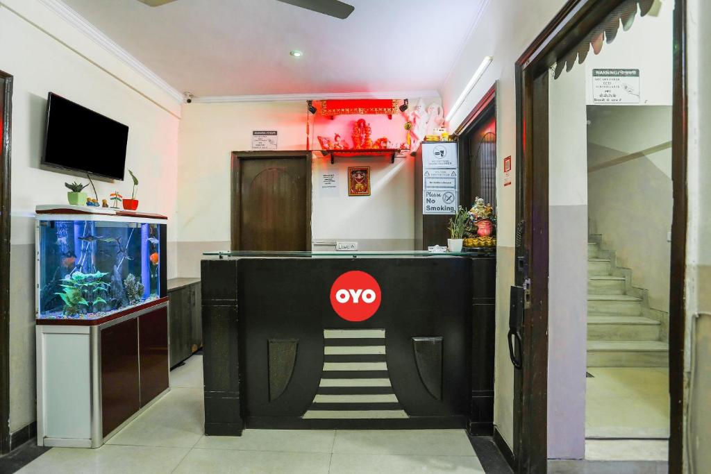 TV a/nebo společenská místnost v ubytování Hotel O Royal Galaxy