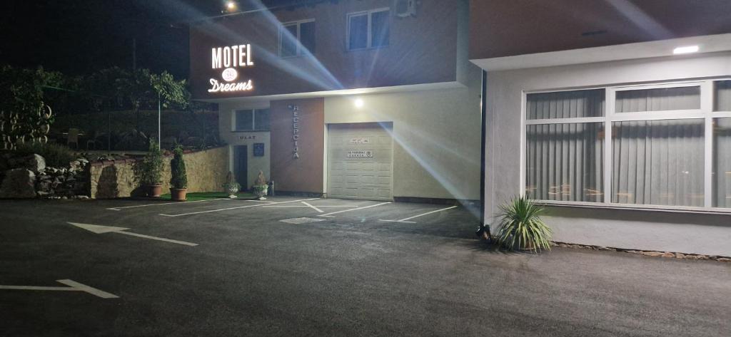 Hoone, kus hostel asub