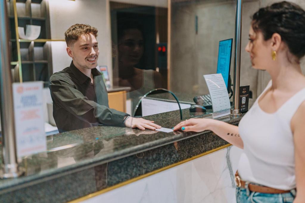 Parnon Hotel - Resim 7