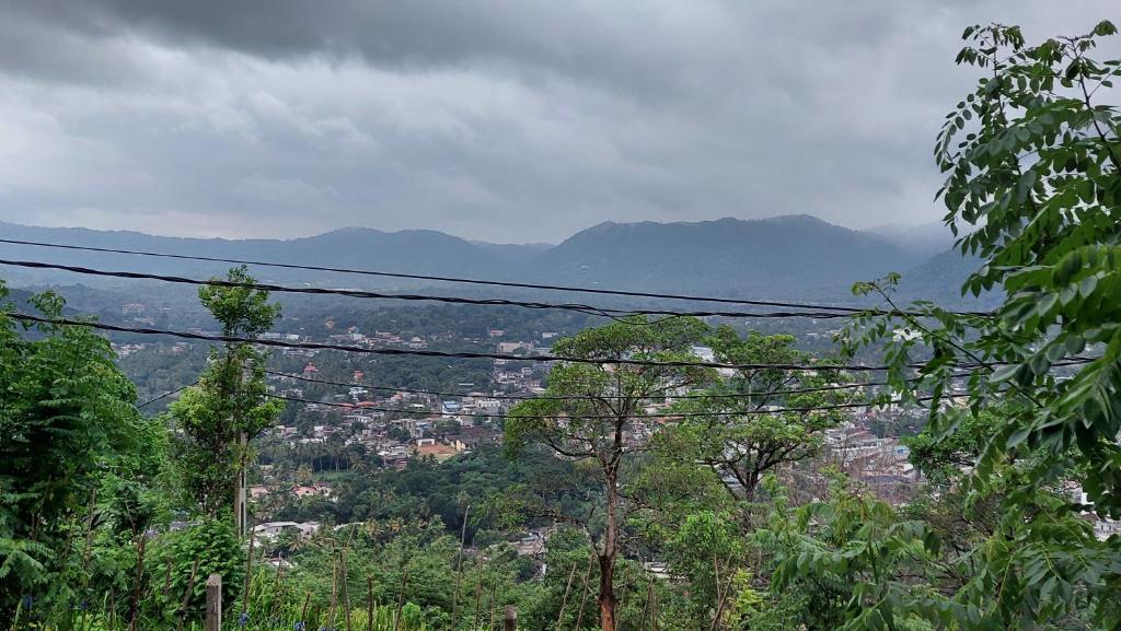 Kandy Ella view hostel - Housity